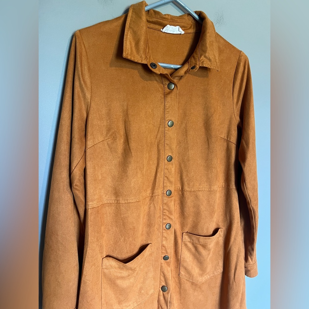 Shacket Size Small - image 2